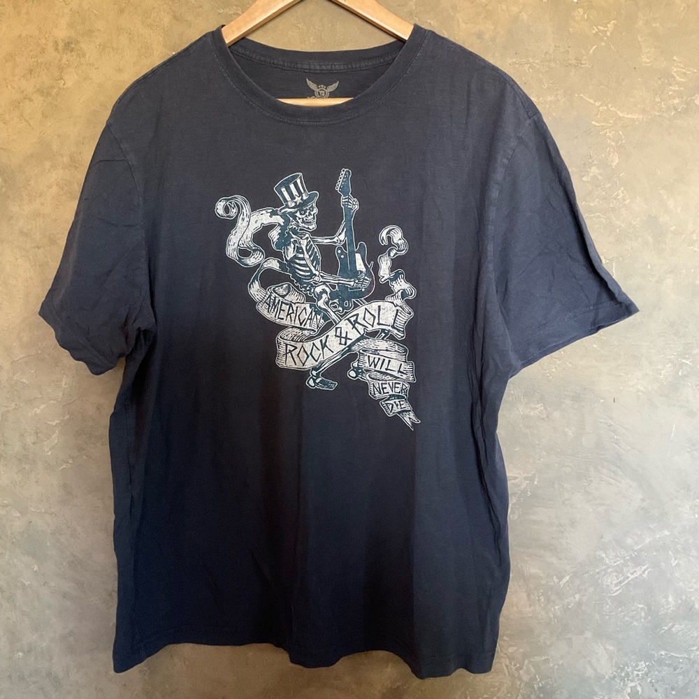 Faded Glory Rock & Roll Skeleton Graphic Tee